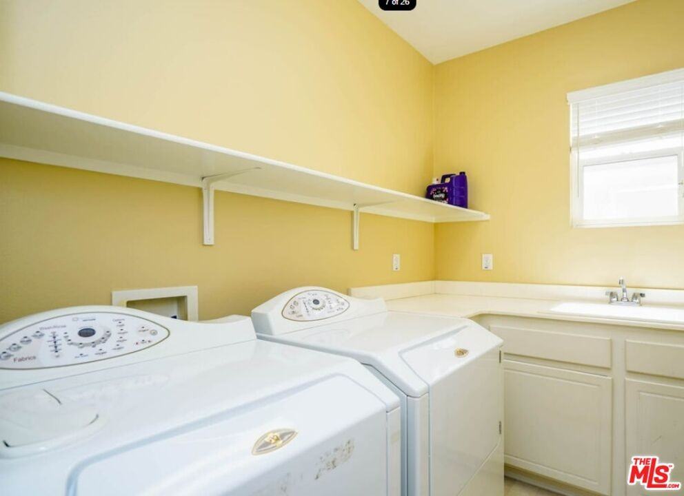 1241 Ivy Ter #1241 - Photo 6 of 13