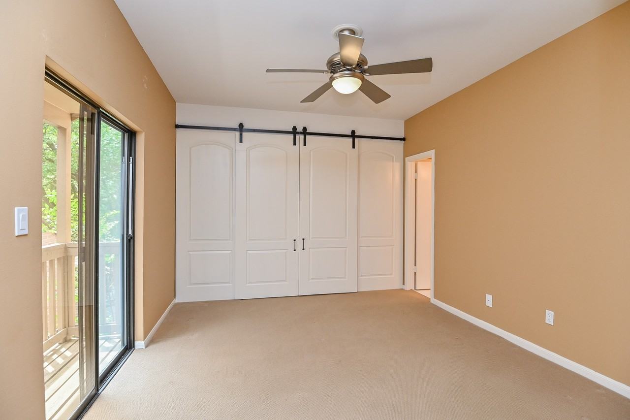 294 Sugarberry Cir #294 - Photo 4 of 32