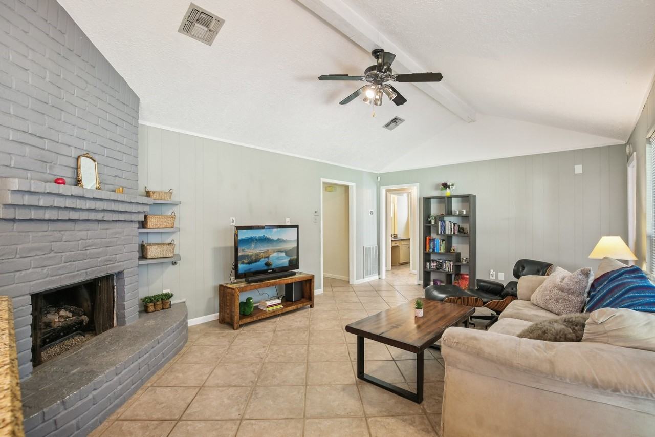 15126 Silverman St #15126 - Photo 3 of 27