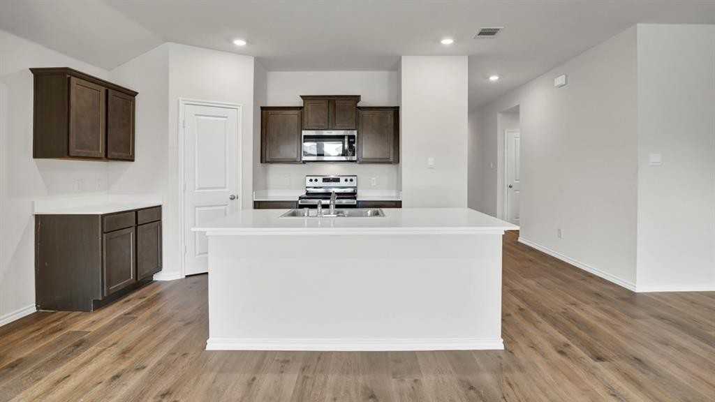 220 Greenshade Ln #220 - Photo 4 of 15