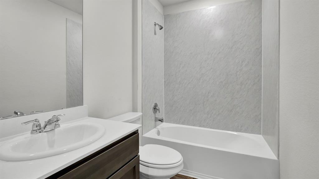 220 Greenshade Ln #220 - Photo 6 of 15