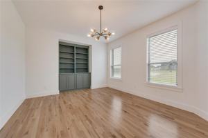 featured image of 1001 Devoss Court #1001