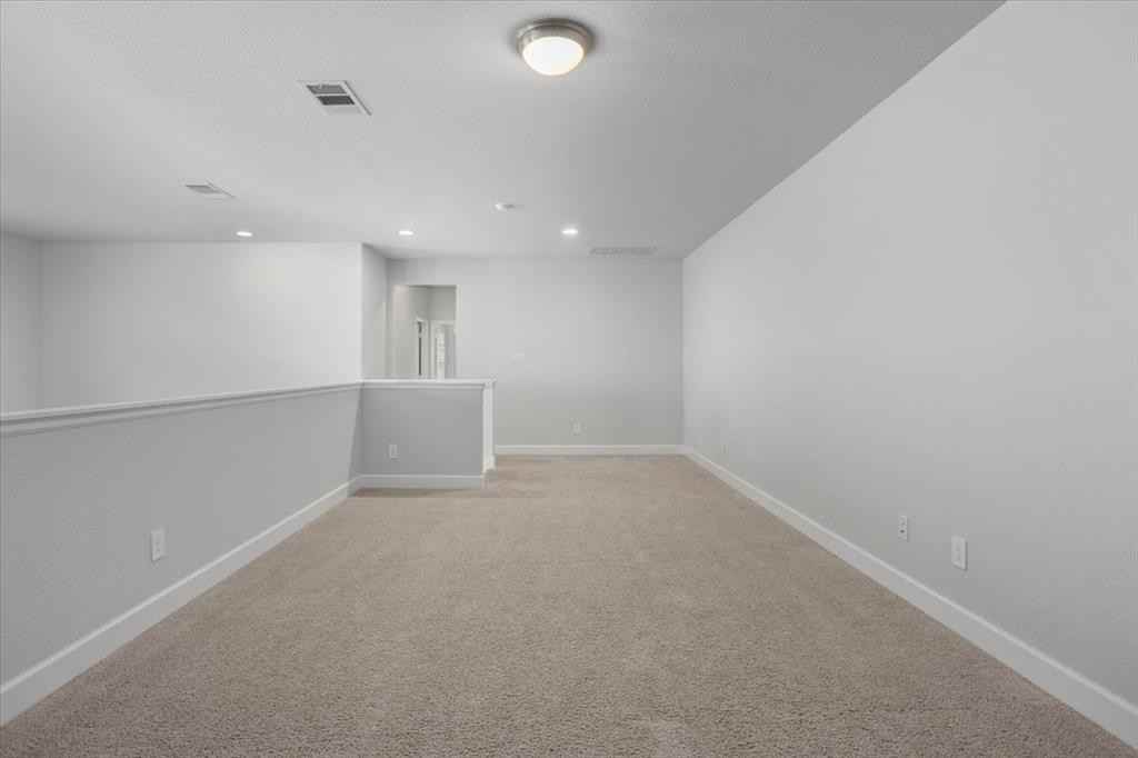 2240 Drake Street #2240 - Photo 5 of 31