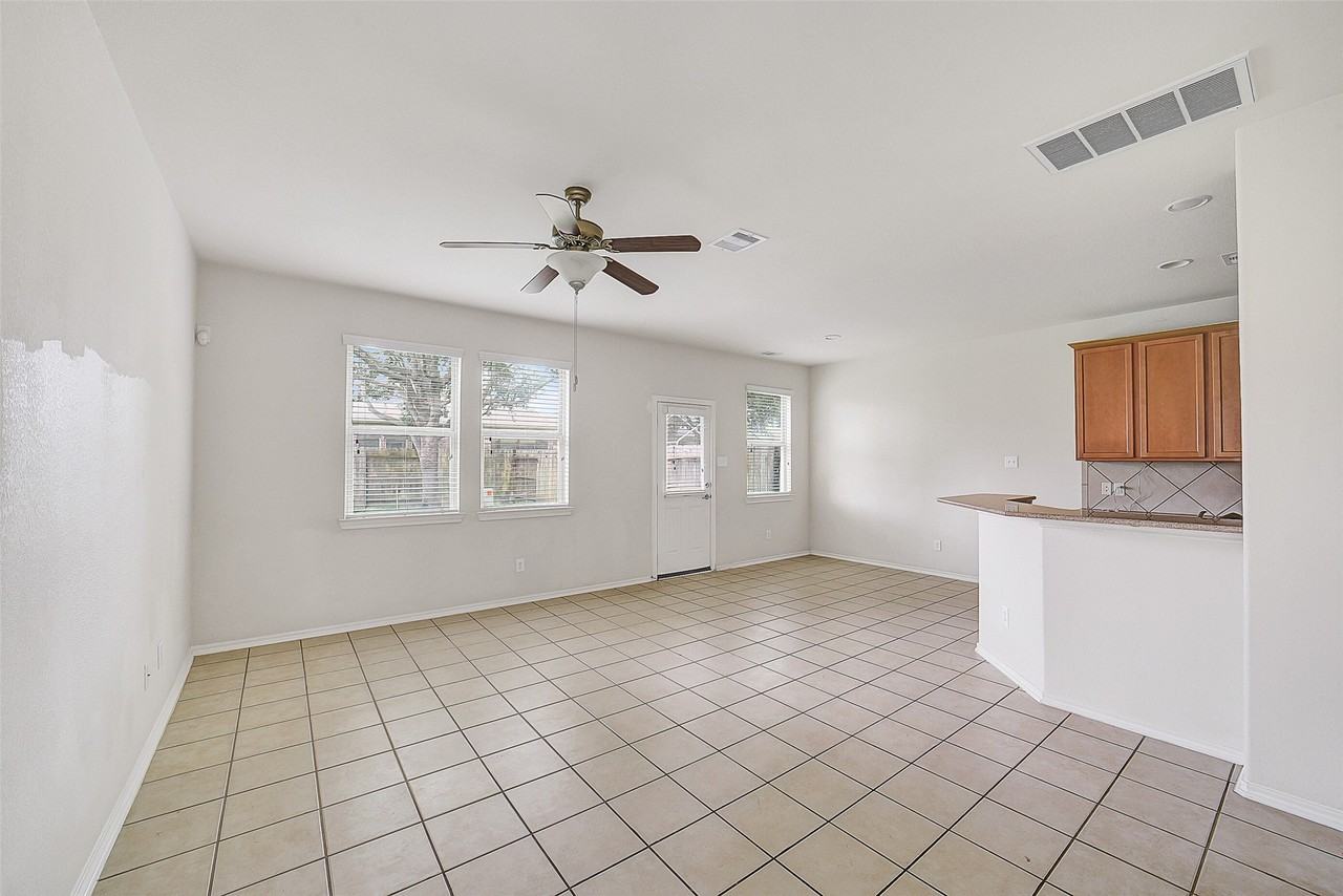 6419 Calgary Woods Lane #6419 - Photo 3 of 22