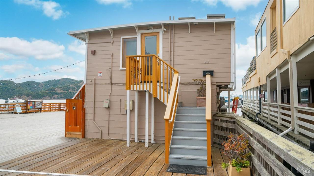 21 Main St #21F - Photo 7 of 24