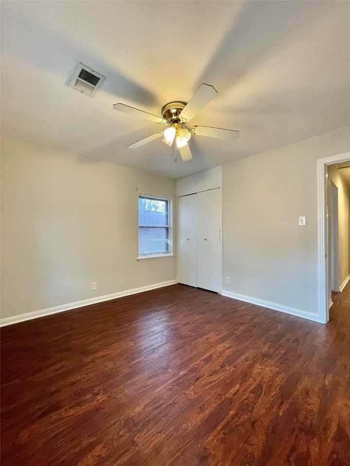 1112 Southampton St #1112 - Photo 7 of 40