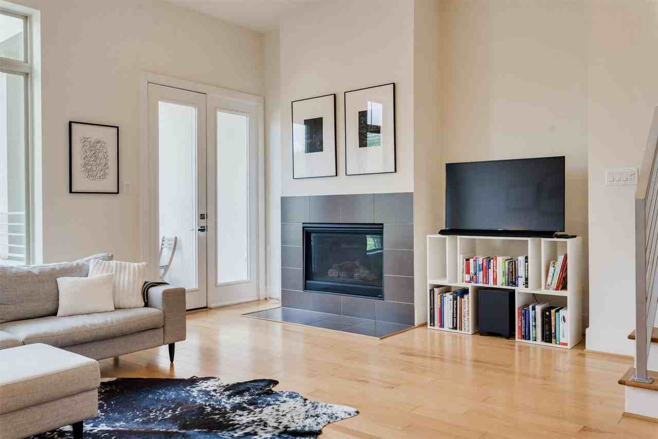 5429 Hidalgo St #5429B - Photo 2 of 38