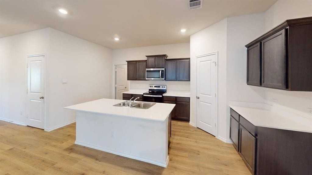 13128 Southhaven Way #13128 - Photo 7 of 25