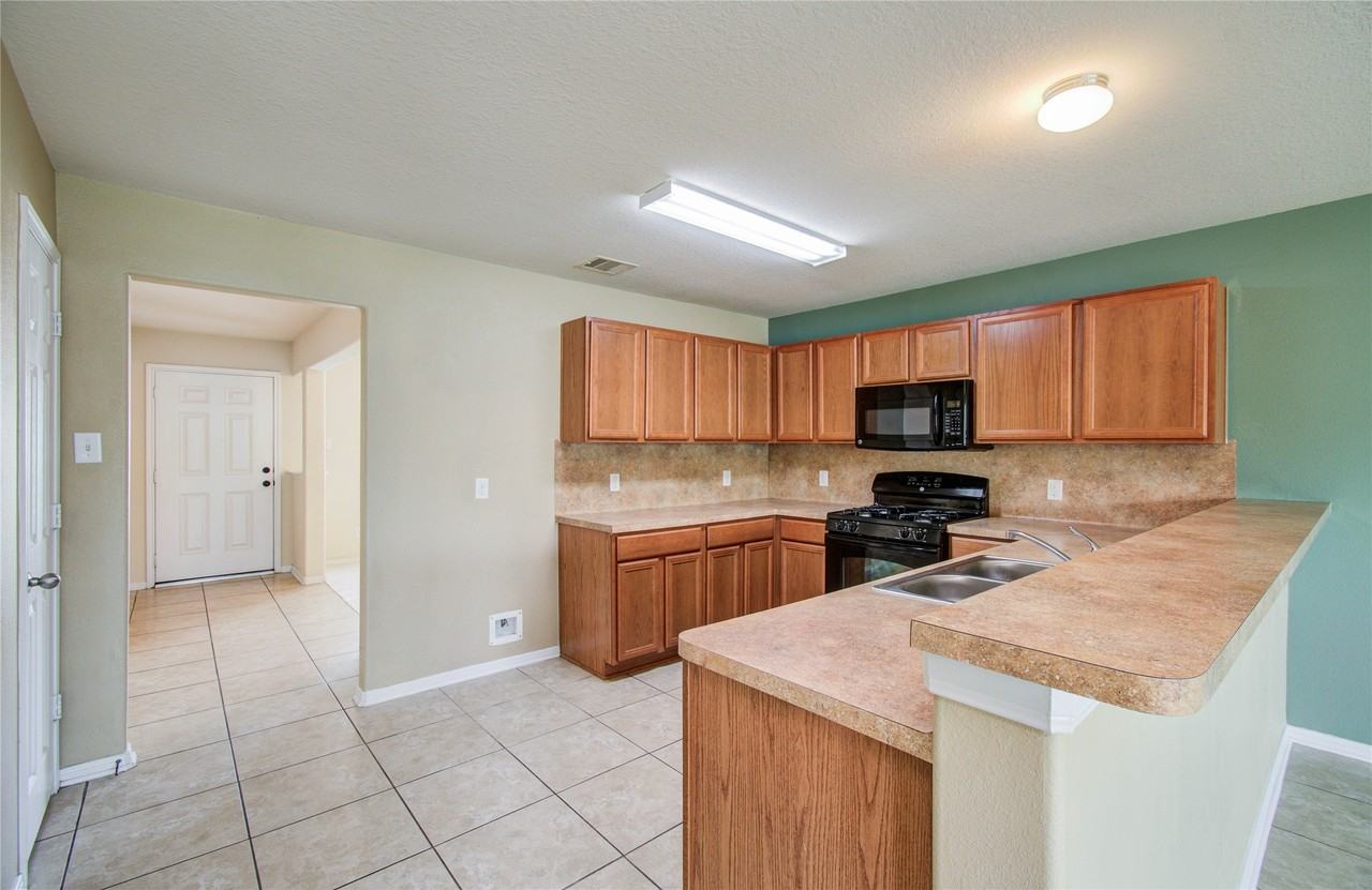 3118 Zephyr Glen Way #3118 - Photo 4 of 44