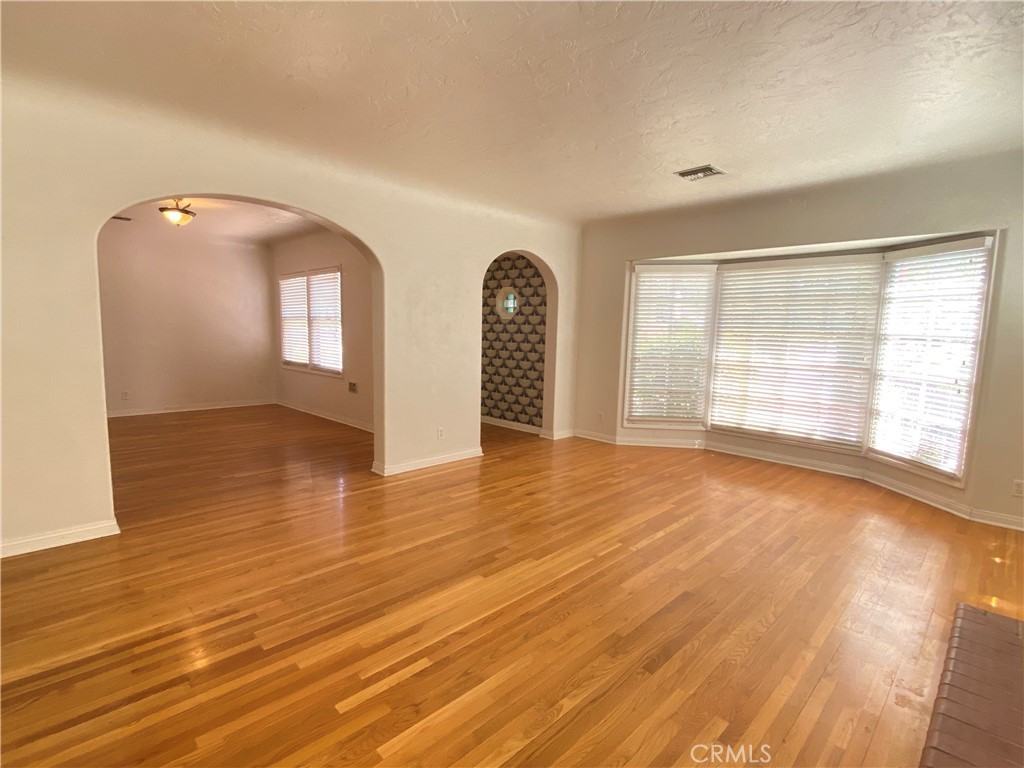 939 E Colton Ave #939 - Photo 6 of 27