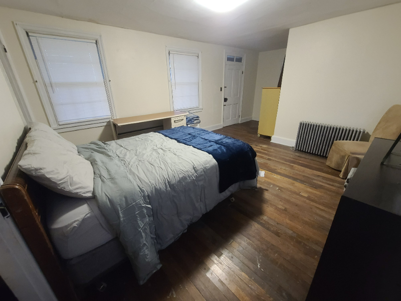 258 Ann St - Photo 3 of 13