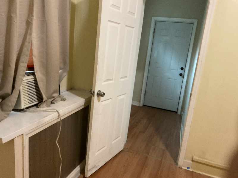 116 W 25th St #11 - Photo 5 of 11