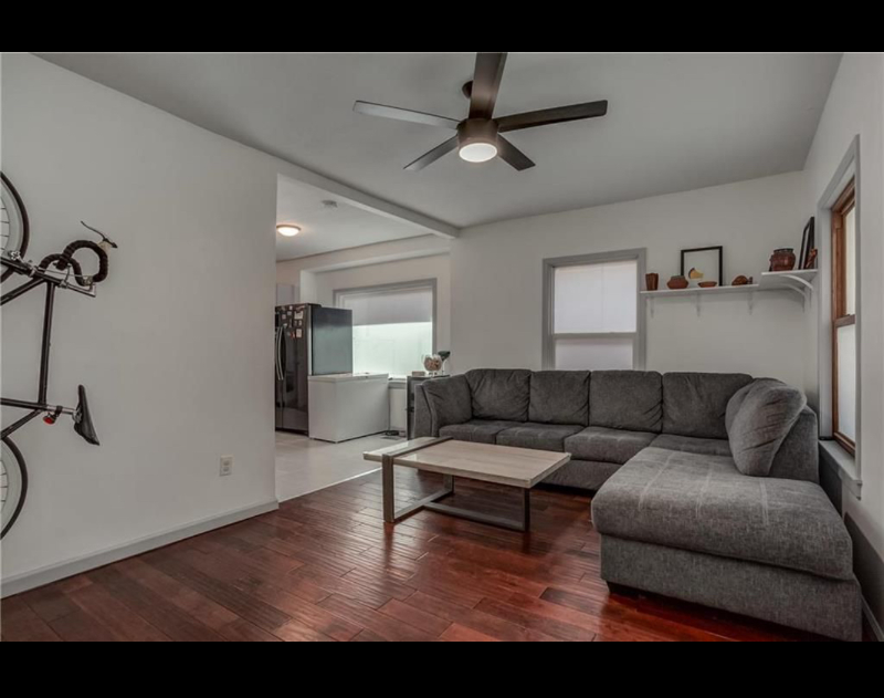 4031 Tracy Ave - Photo 4 of 12