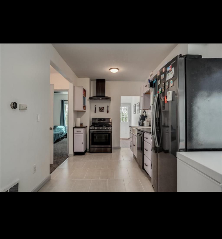 4031 Tracy Ave - Photo 5 of 12