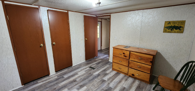 90 Bud Rd - Photo 5 of 7