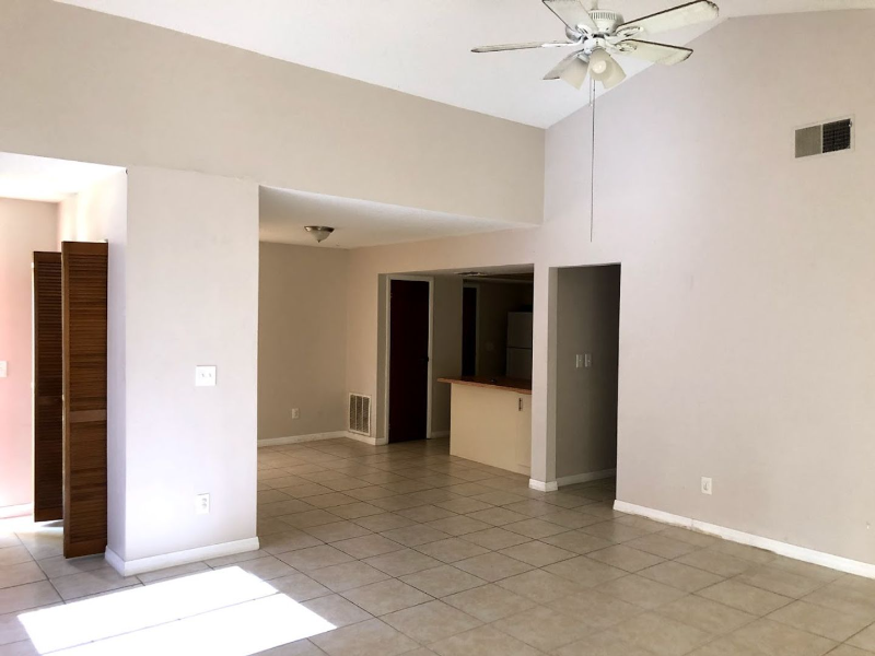 732 Willow Dr - Photo 3 of 6