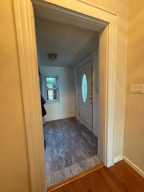 365 3rd St - Photo 3 of 31
