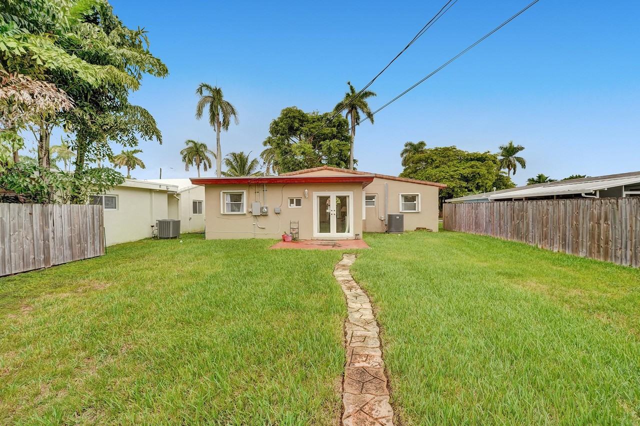 1506 Liberty Street - Photo 2 of 11