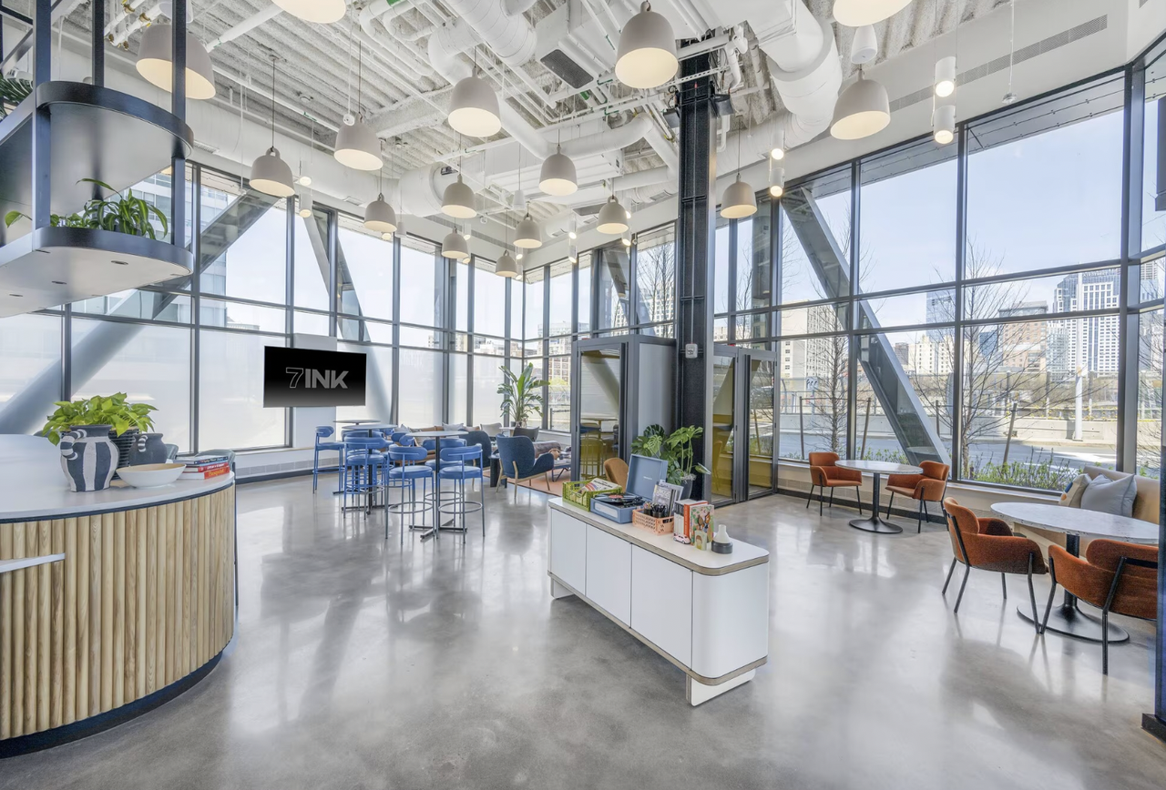 213 Albany St #0813 - Photo 3 of 14