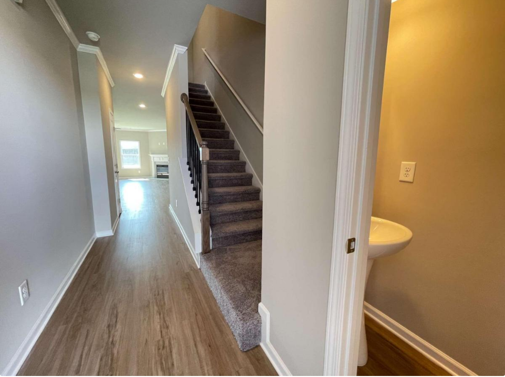 5136 Fox Den Rd #5136 - Photo 4 of 22