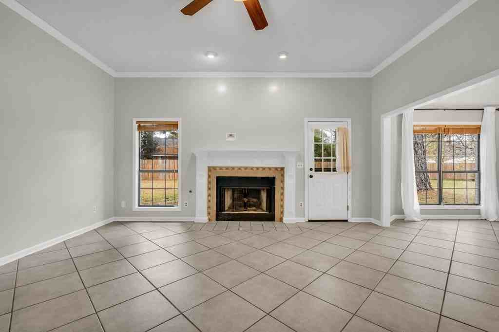 125 N Chestnut Dr #NA - Photo 2 of 28