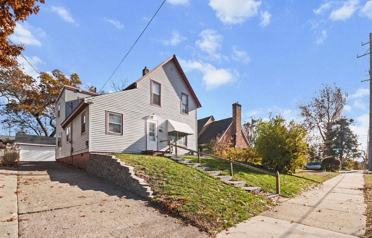 1236 Underwood Ave Se #NA - Photo 2 of 20