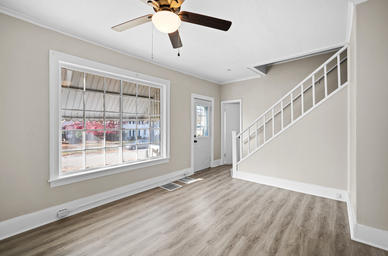 1236 Underwood Ave Se #NA - Photo 5 of 20