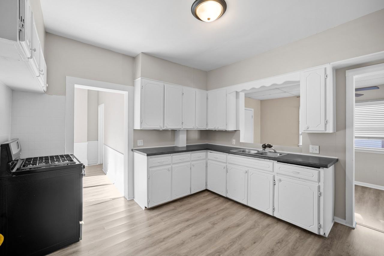 1236 Underwood Ave Se #NA - Photo 6 of 20