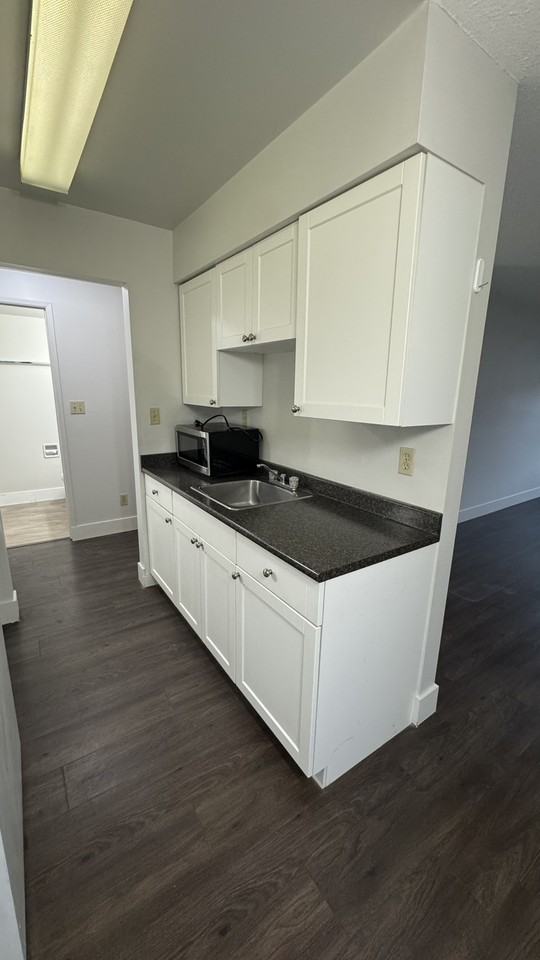 2626 St Johns St - Photo 2 of 12