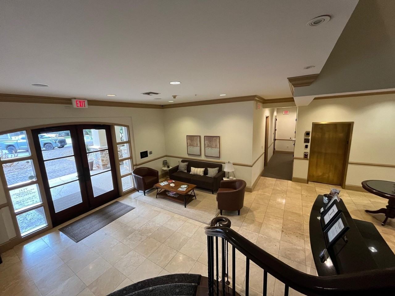 4393 Commons Dr E Unit 203 #203 - Photo 4 of 8