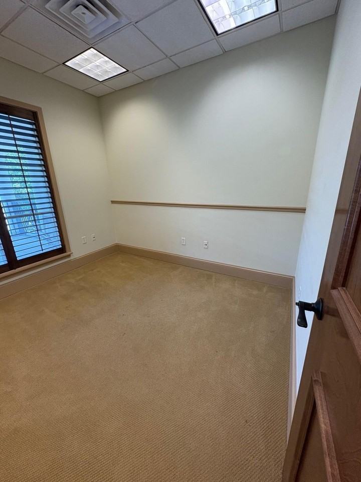 4393 Commons Dr E Unit 203 #203 - Photo 6 of 8