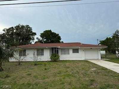 3632 Country Club Blvd - Photo 2 of 21