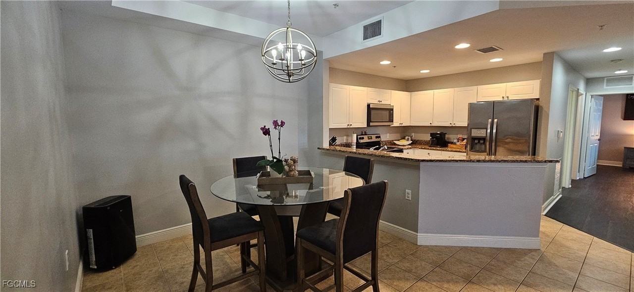 1502 Sw 50th St #104 - Photo 2 of 18