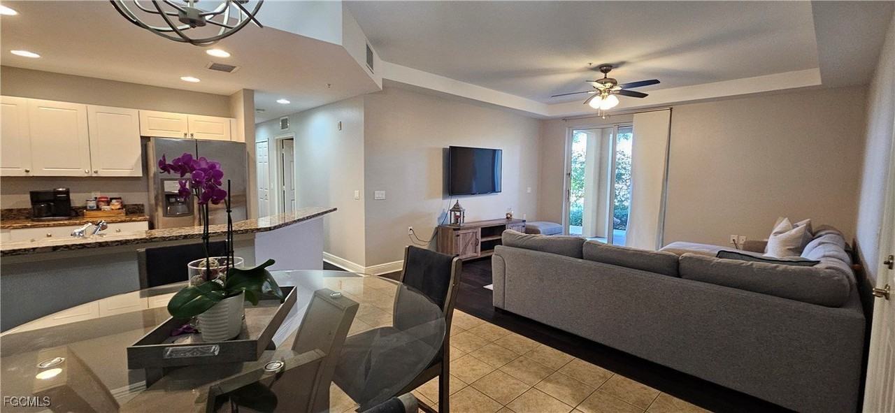 1502 Sw 50th St #104 - Photo 3 of 18