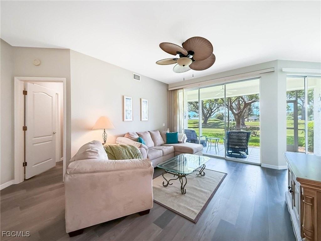 15054 Tamarind Cay Ct Apt 706 #706 - Photo 7 of 36