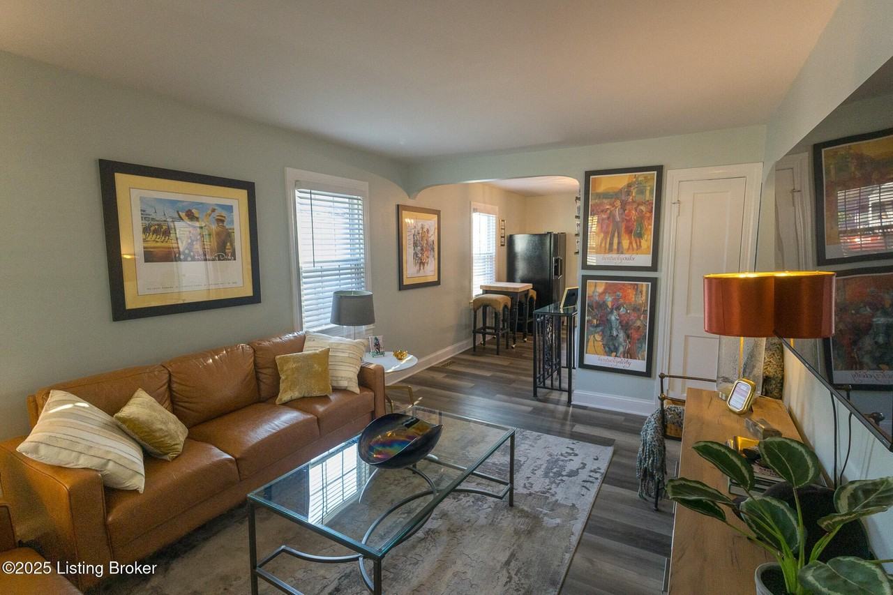 720 Gheens Avenue - Photo 4 of 50