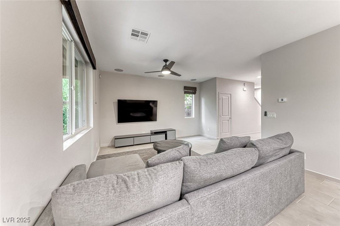 7012 Pearl Hilltop Ct - Photo 6 of 29