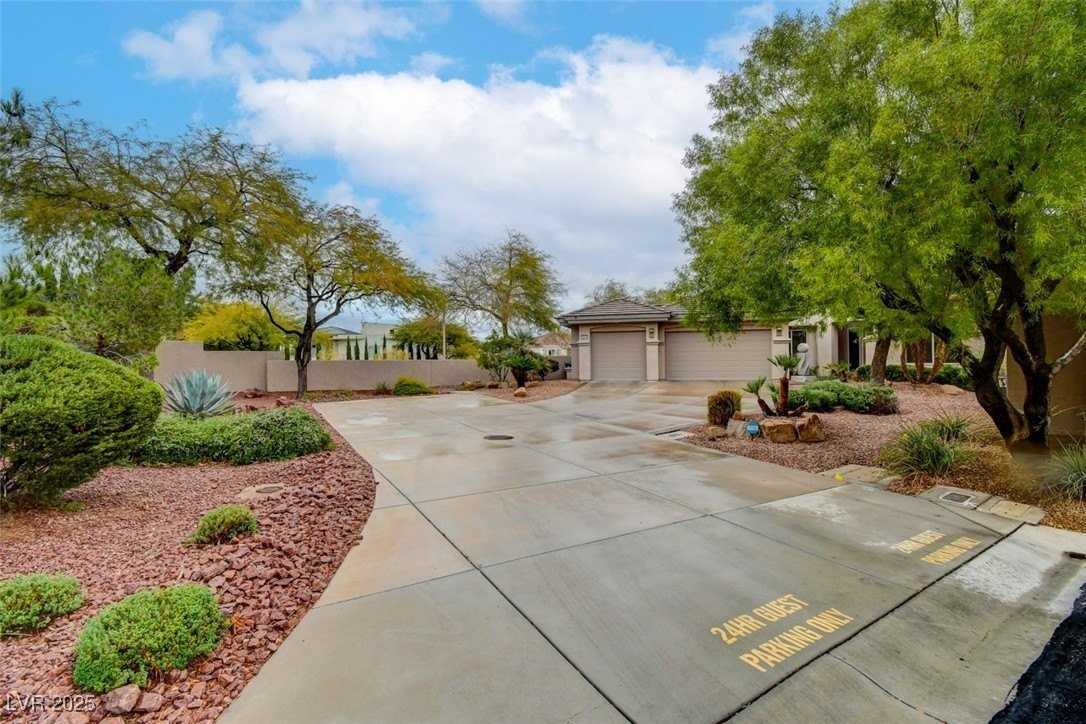 304 Mesa Rim Ct - Photo 3 of 47