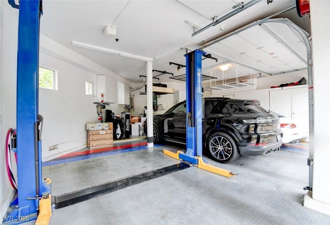 304 Mesa Rim Ct - Photo 5 of 47