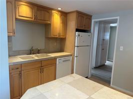 featured image of 422 Avenue F #B