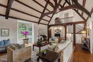 featured image of 790 Huntington Circle