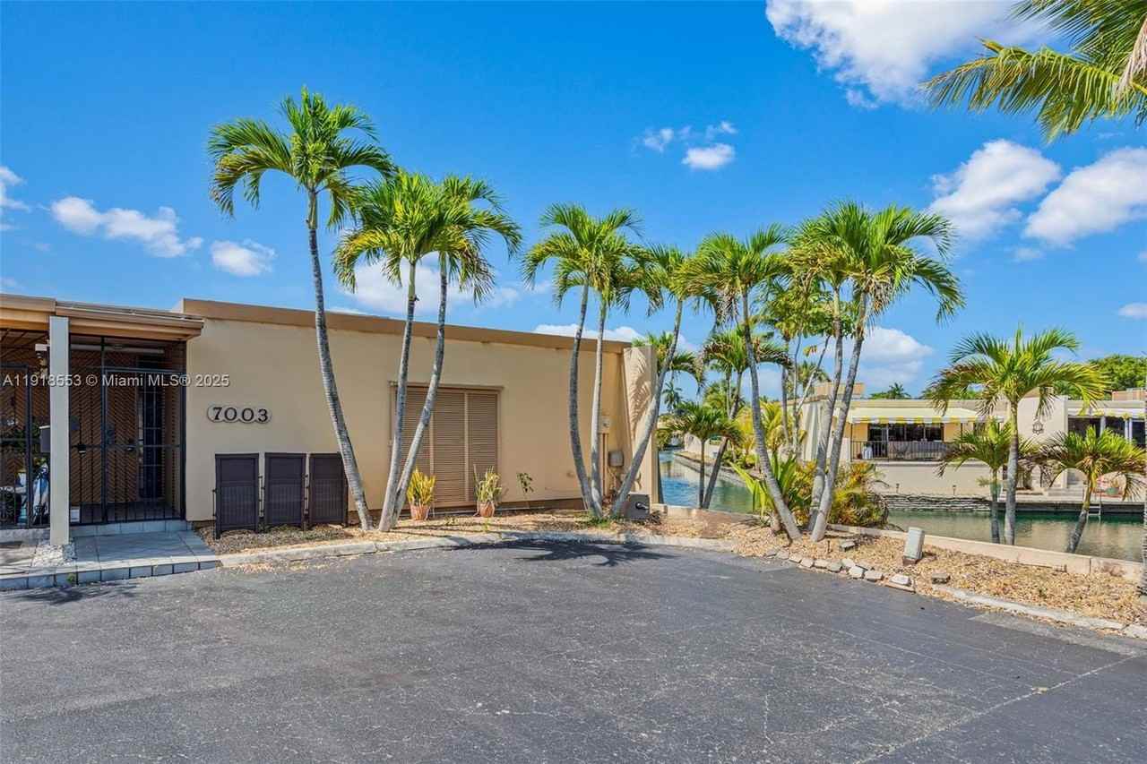 7003 Crown Gate Ct #0 - Photo 3 of 46