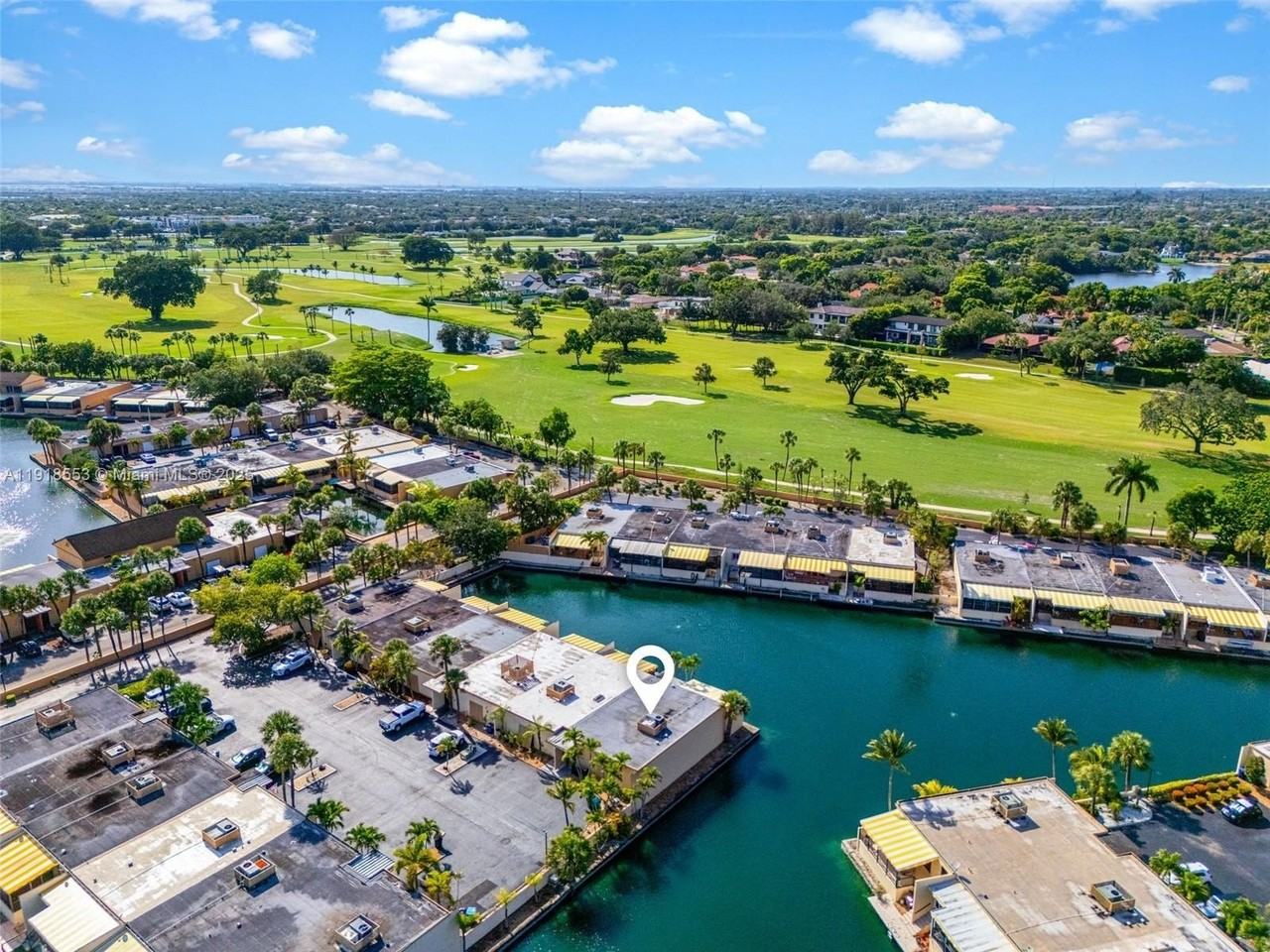 7003 Crown Gate Ct #0 - Photo 4 of 46