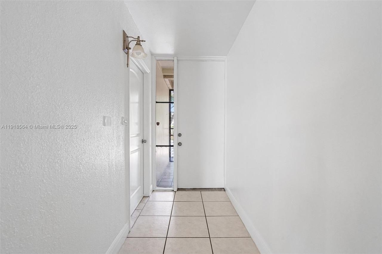 15504 Sharpecroft Dr #0 - Photo 6 of 48