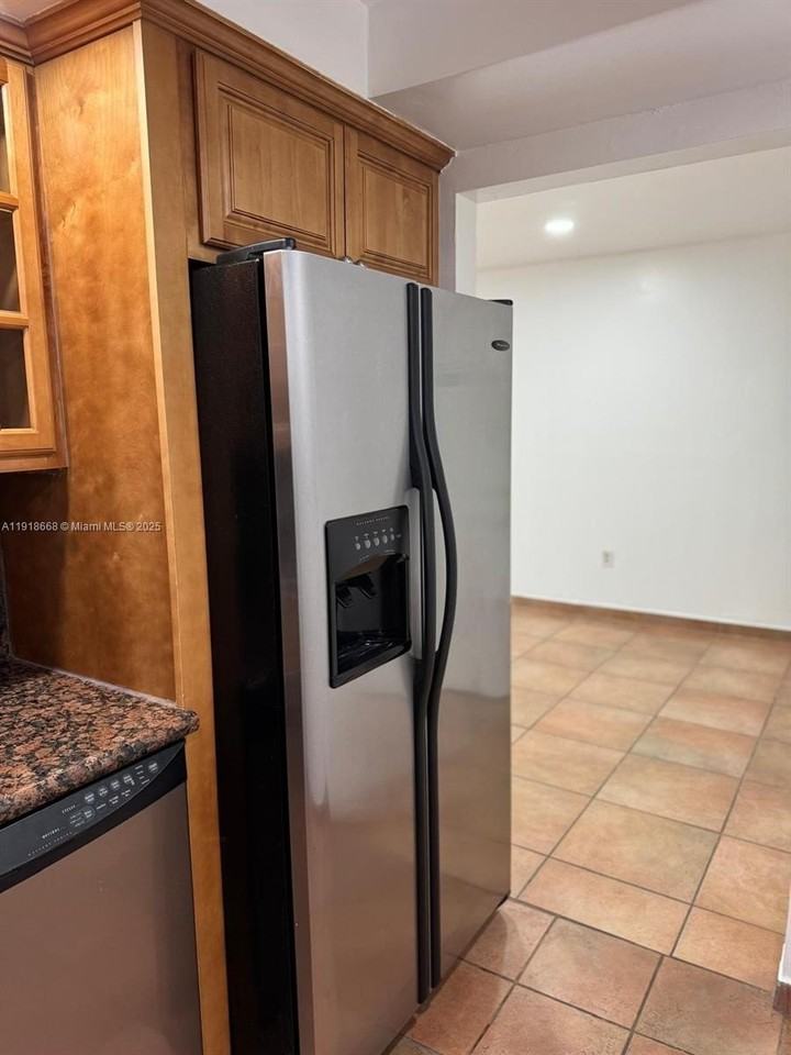 5731 Northwest 37th Street #407 - Photo 4 of 18