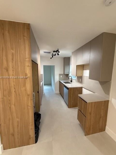 328 Ne 57th St - Photo 5 of 15