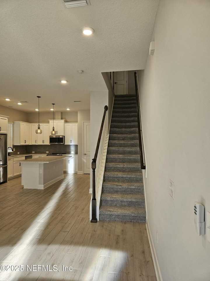 11340 Breakers Bay Way - Photo 5 of 37