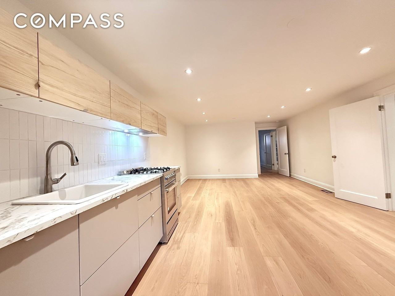 424 Pacific St - Photo 2 of 18