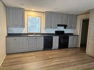 355 Raven Ln #355 - Photo 2 of 4