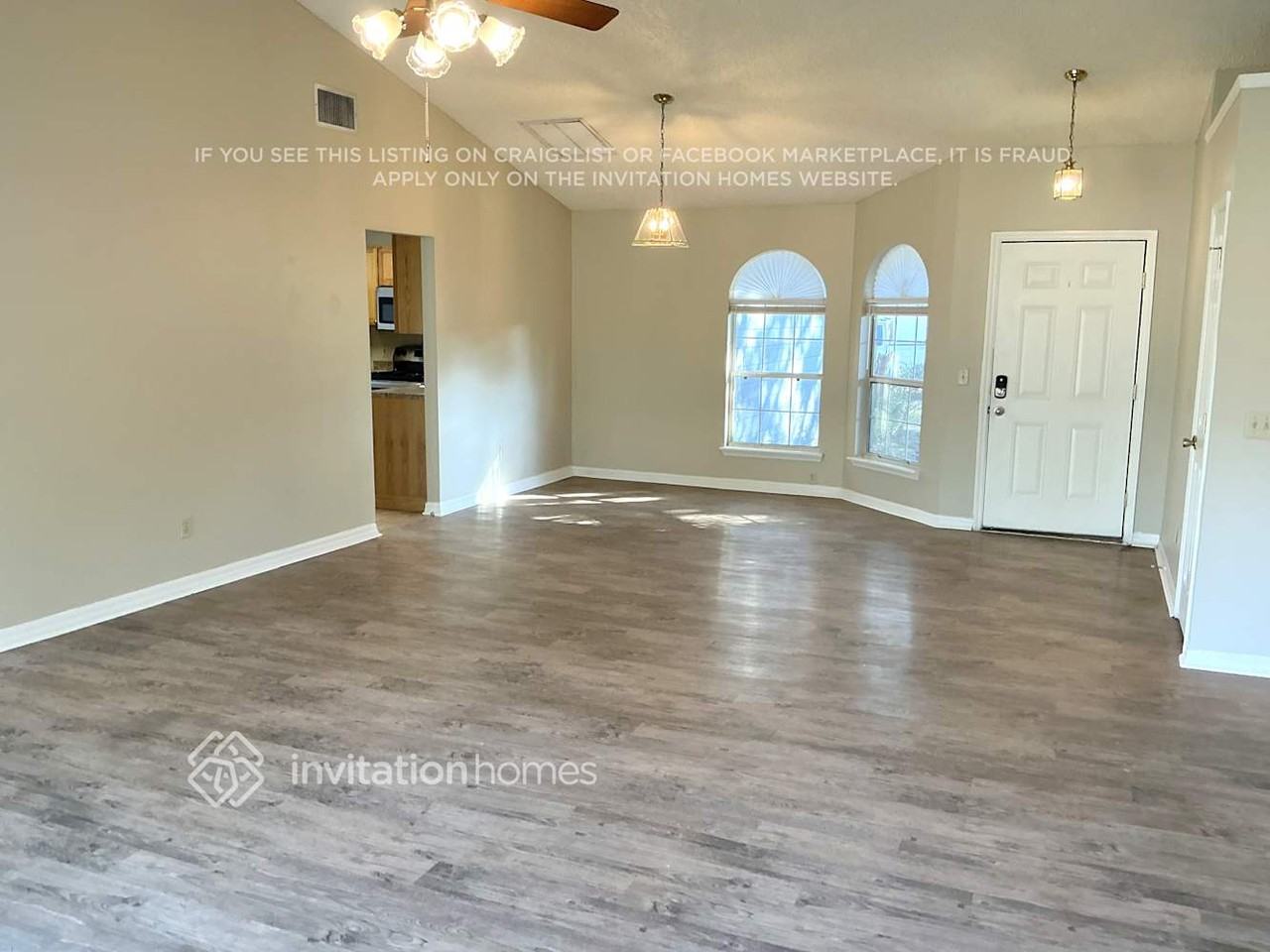 7736 Rockridge Dr W - Photo 3 of 13